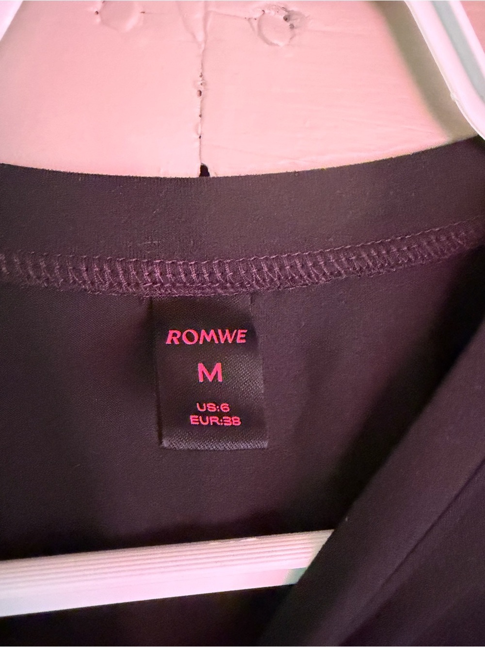 ROMWE crop top - Picture 2 of 3